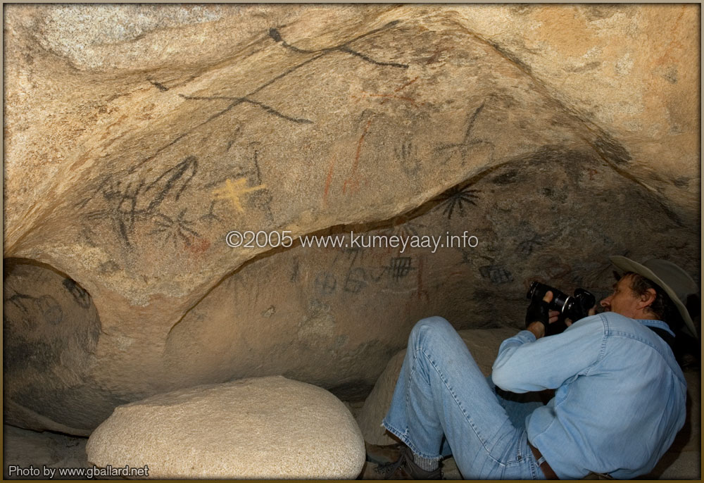 BLUE SUN CAVE ART Pictures Loading...